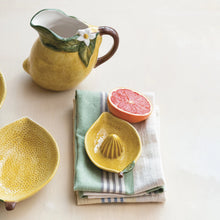 Load image into Gallery viewer, Lemon Juicer