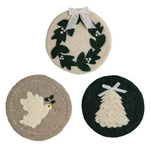 Load image into Gallery viewer, Chrismas Felted Trivet