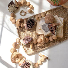 Load image into Gallery viewer, Dried Botanical Garland