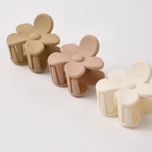 Load image into Gallery viewer, Flower Clip Set - Butterscotch, Blush, Ivory