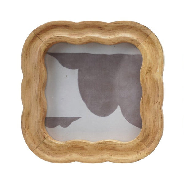 4x4 Scalloped Square Frame
