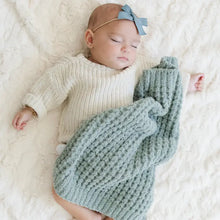 Load image into Gallery viewer, Saranoni Waffle Knit Mini Blanket