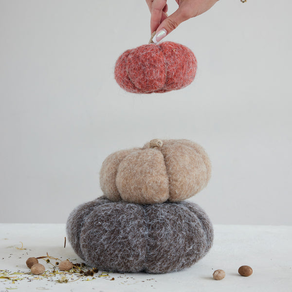 Felt Pumpkin with Jute Stem