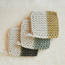 Load image into Gallery viewer, Cotton Crocheted Dip Dyed Pot Holder