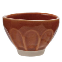 Load image into Gallery viewer, Scalloped Stoneware Pinch Pot