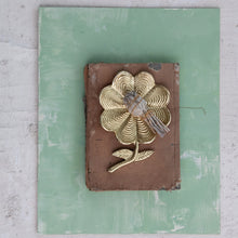 Load image into Gallery viewer, Cast Aluminum Flower Shaped Dish