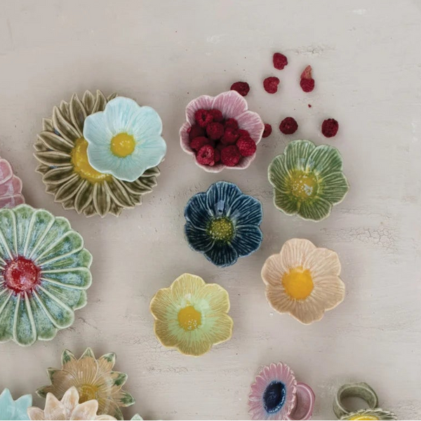 Stoneware Flower Shaped Bowl