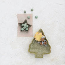 Load image into Gallery viewer, 4x4" Reactive Glaze Star Plate